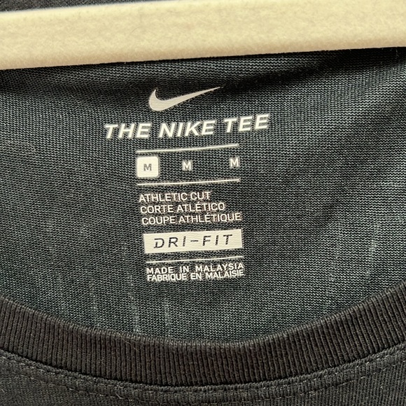 The Nike Tee Athletic Cut Women’s Short Sleeve Shirt - Picture 3 of 3
